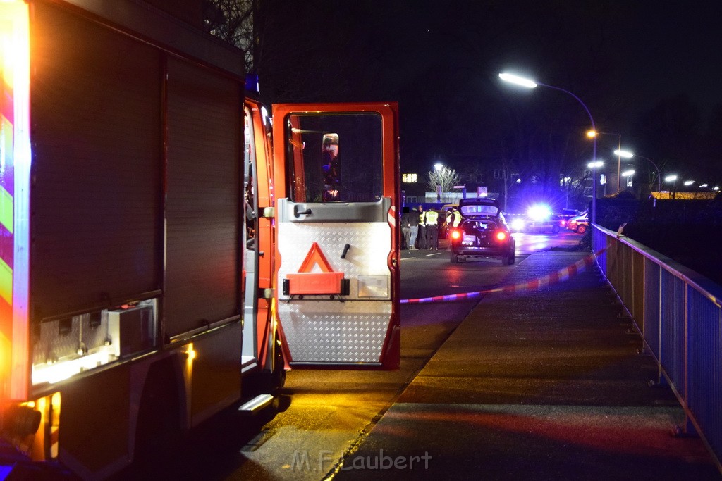 VU Schlaegerei Schiesserei Koeln Porz Gremberghoven Ratherstr P08.JPG - Miklos Laubert